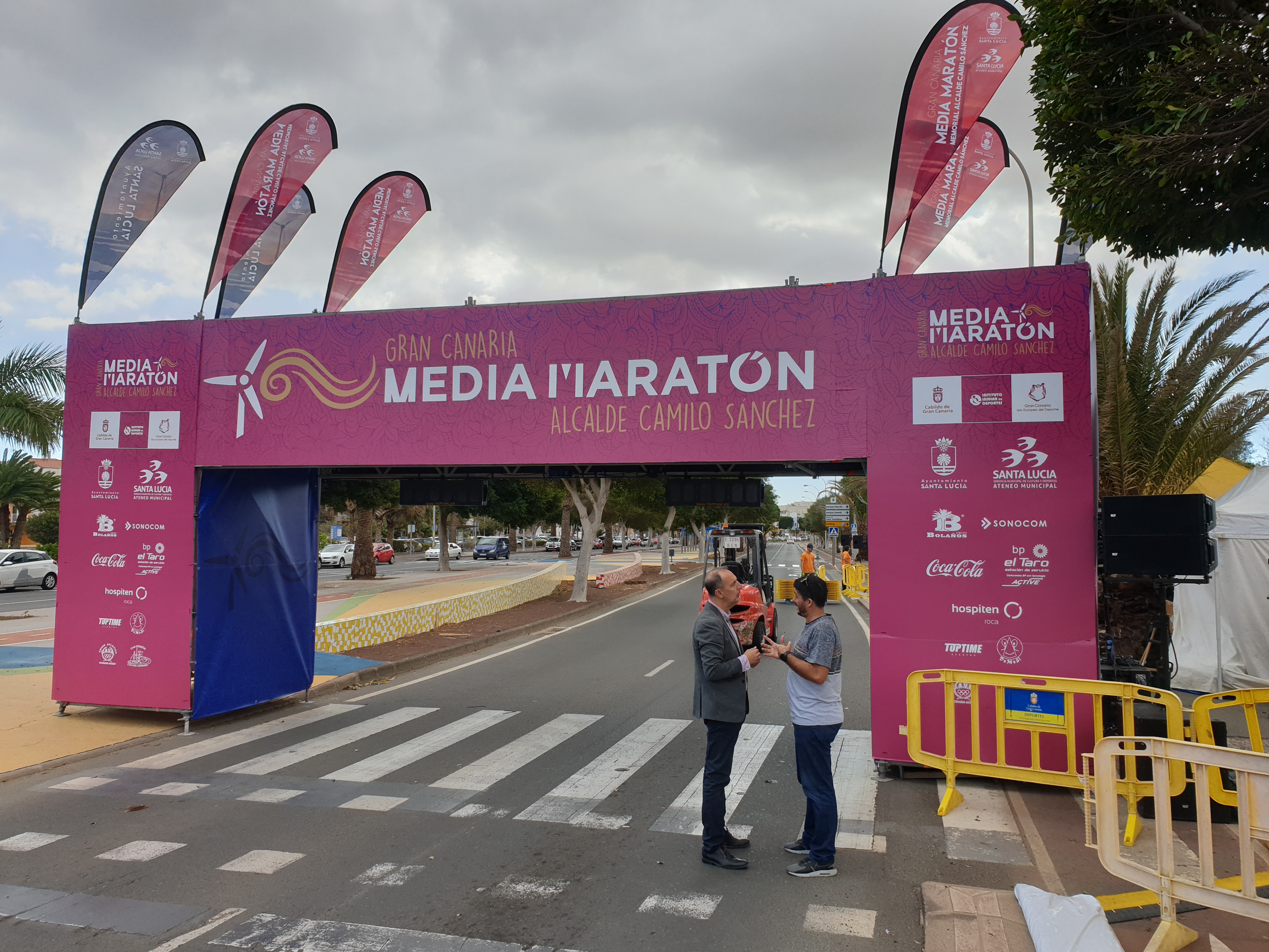 Más de 800 participantes en la Carrera Infantil de la Media Maratón Camilo Sánchez que se inicia con La Caminata y la Fiesta de la Fruta 