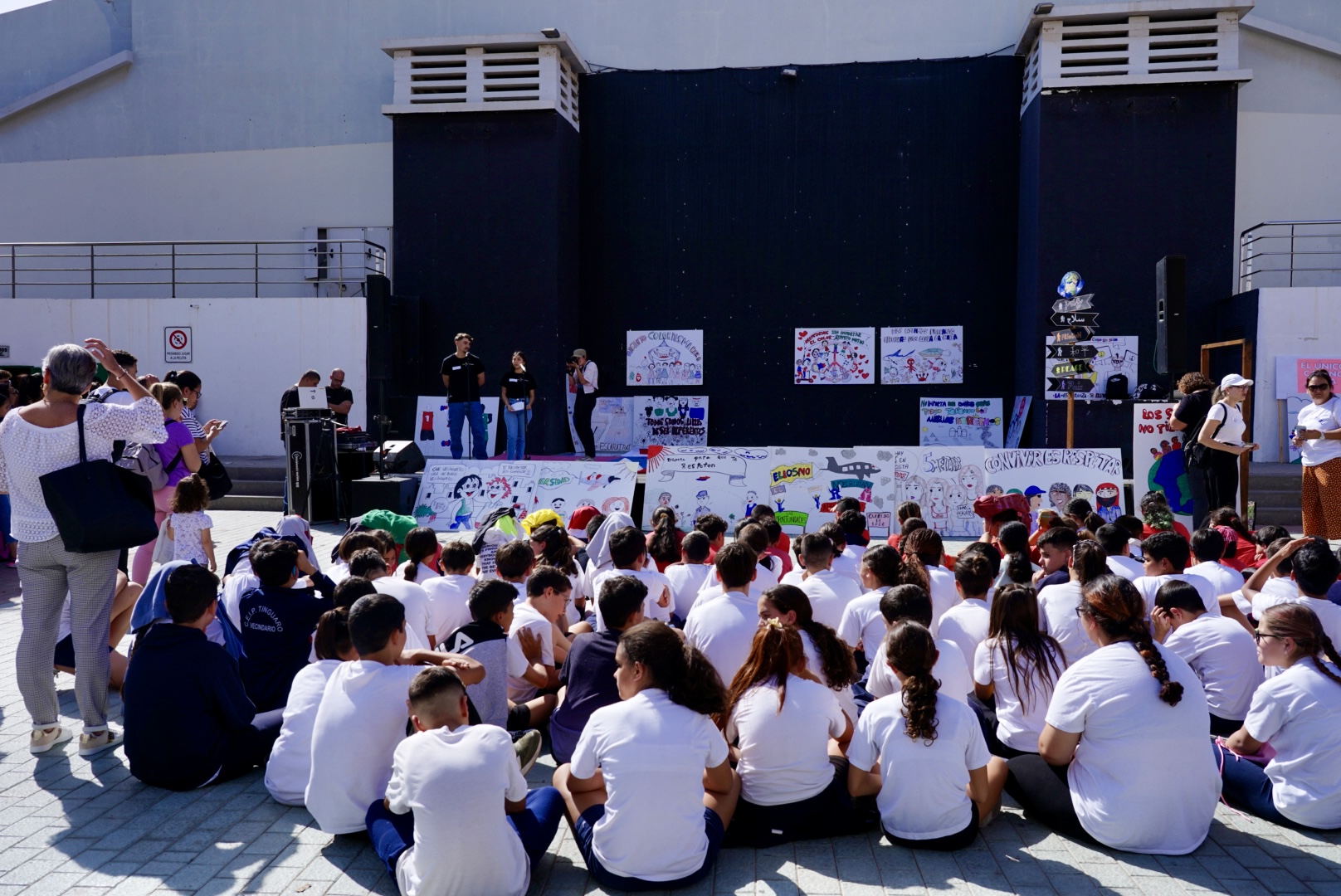 El alumnado de los institutos de Santa Lucía de Tirajana se solidariza con el pueblo palestino en el Día de la Paz