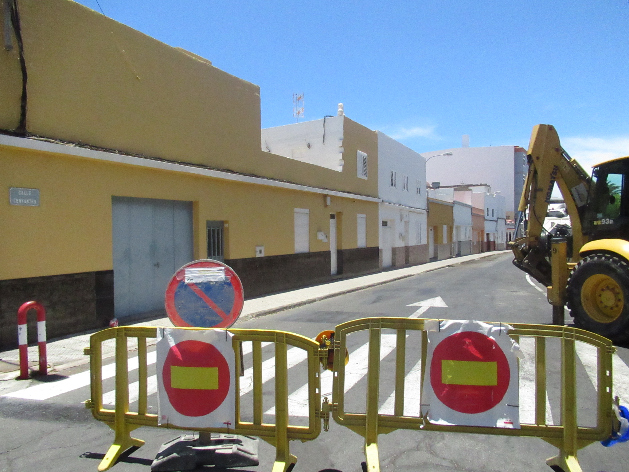 El Ayuntamiento cierra varias calles en Sardina para la ejecución del tercer plan de asfaltado  