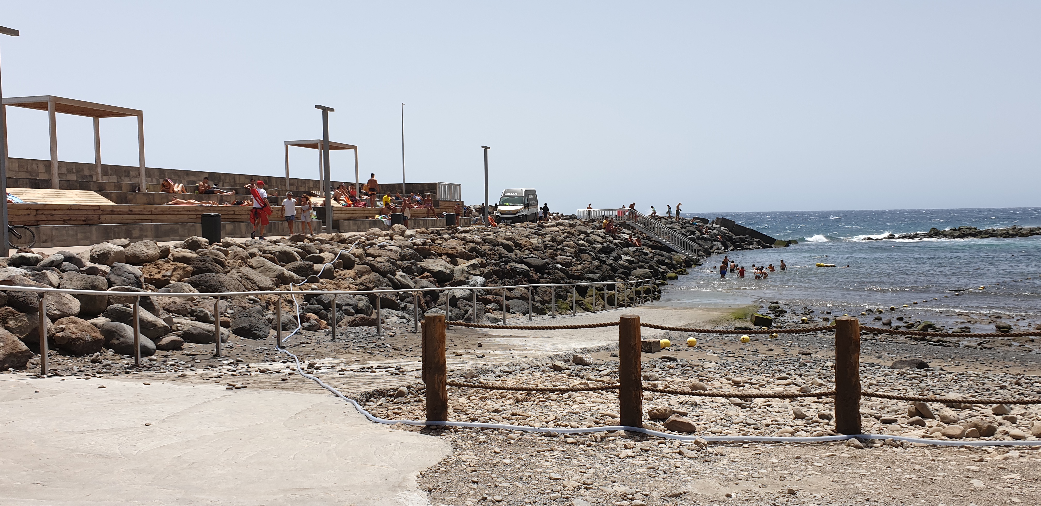El viernes se inaugura la remodelación del solárium y la escalera del dique norte de la playa de Pozo Izquierdo